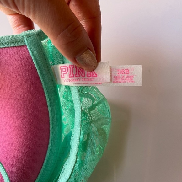 NWOT VS PINK date pushup bra - Picture 5 of 5
